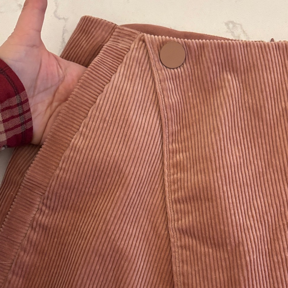 Club Monaco Light Rose Corduroy Wrap Mini Skirt with pockets - Picture 2 of 8